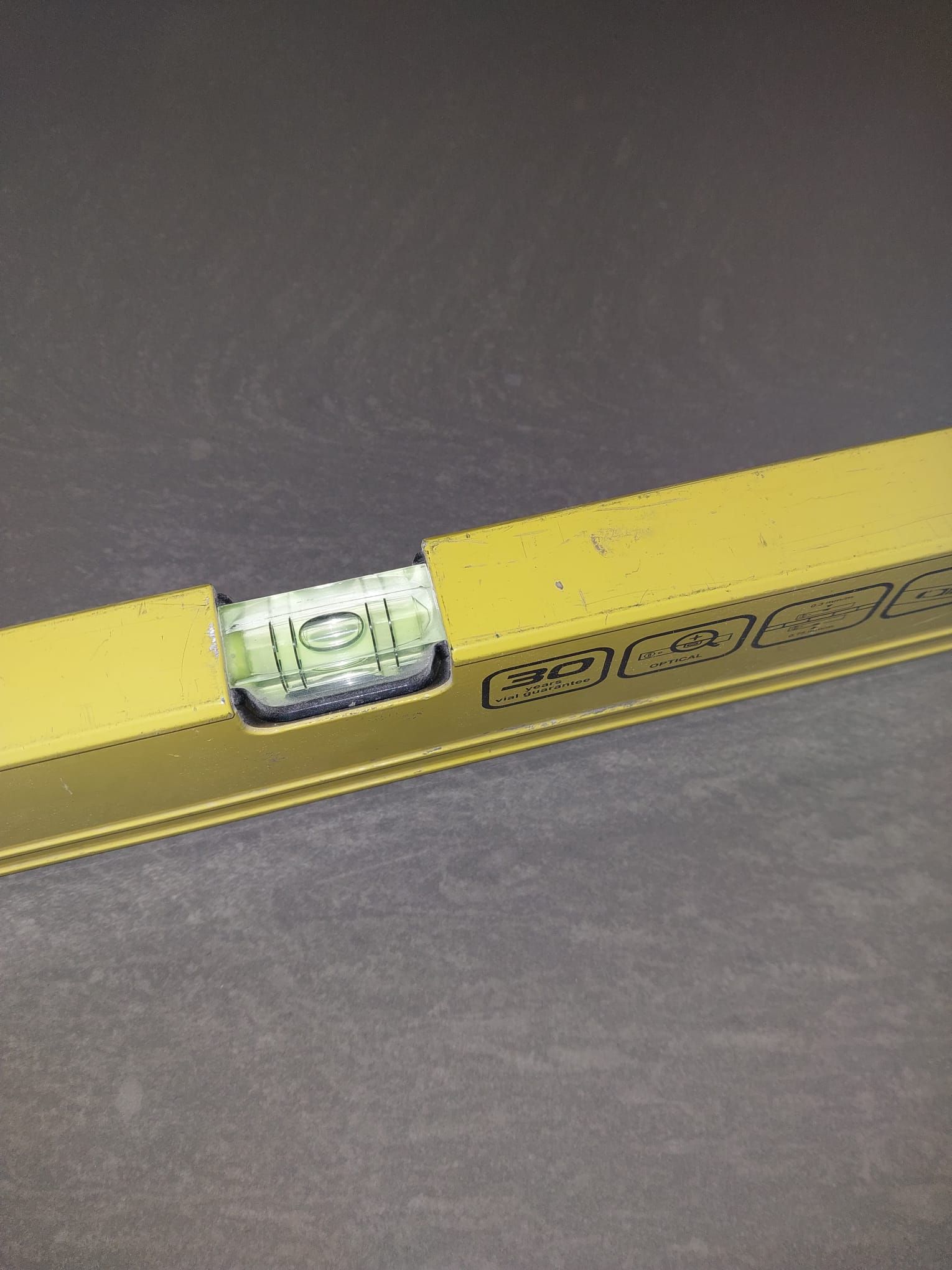 Vodováha – kontrola rovnosti