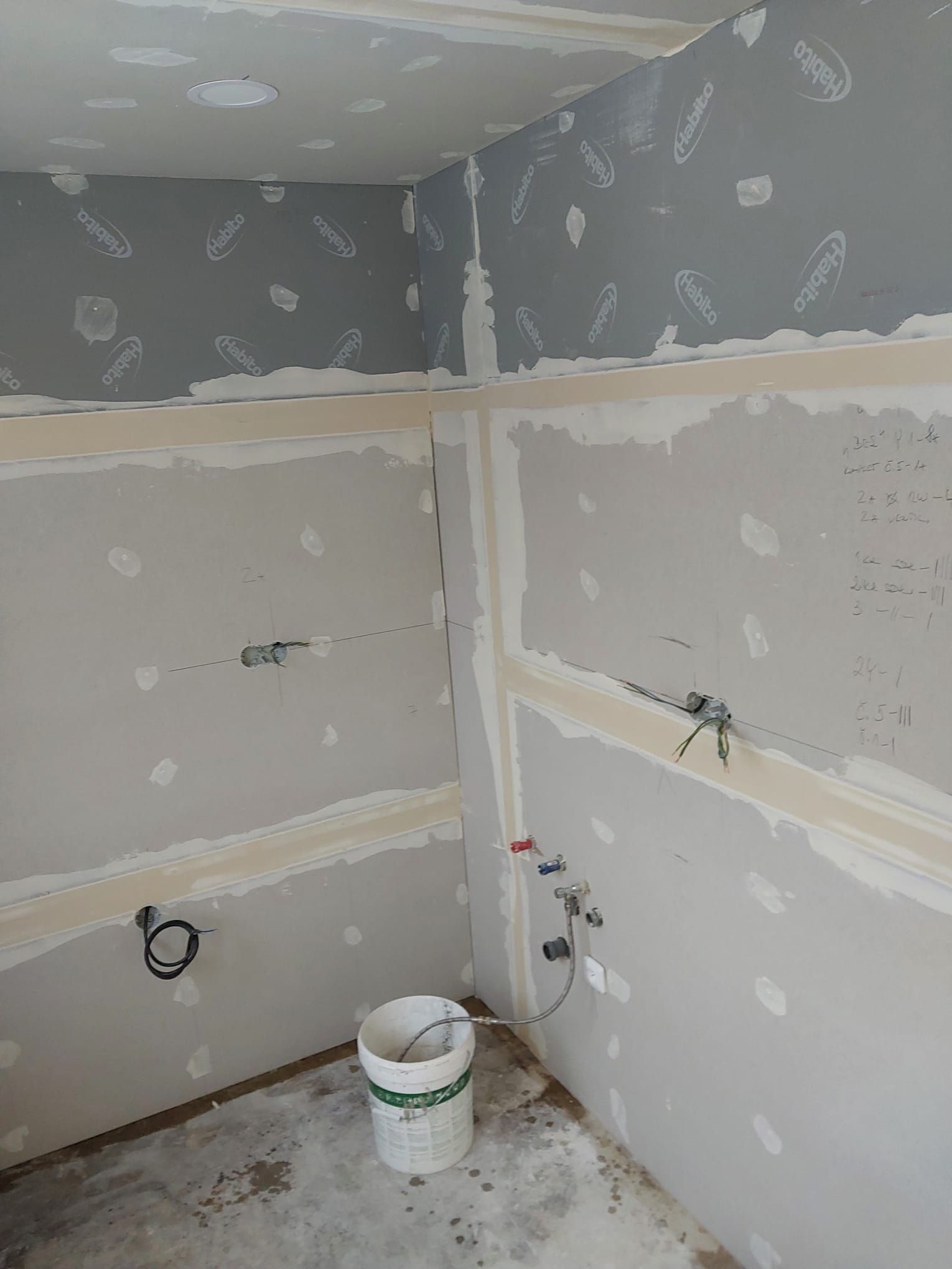 Nivelace podlah – průběh