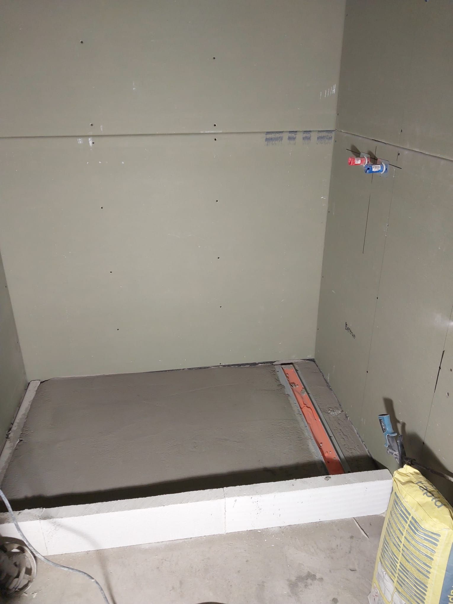 Nivelace podlah – fáze 4